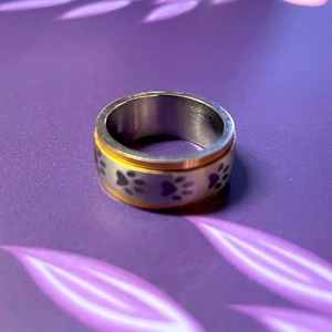 Paw Spinner Ring